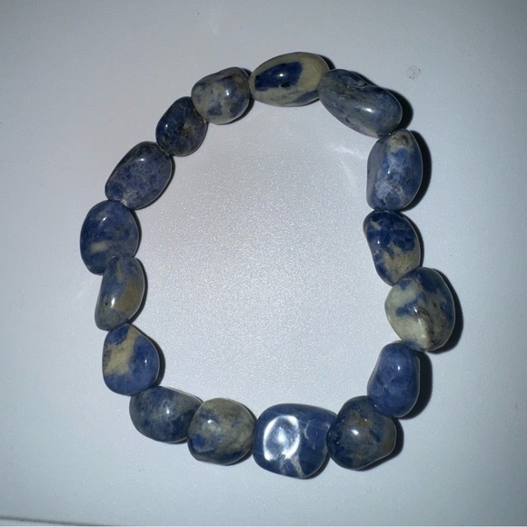 Sodalite bracelet healing crystals stretchy blue rock crystal geode natural boho - Picture 4 of 6